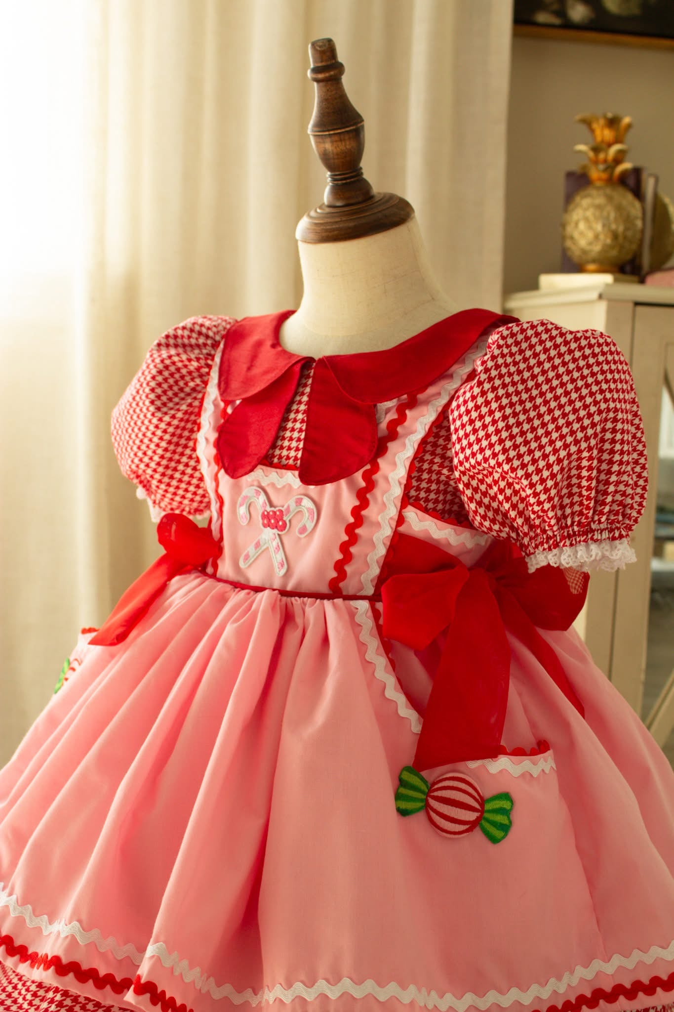 Peppermint Pixie Showcase listing for Debbie