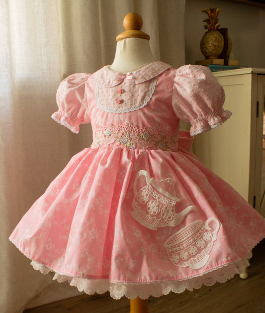 Tea on the Seine | Size 3