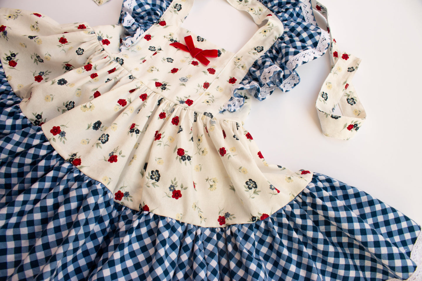 Gingham Parade | Showcase listing for Lisa C.