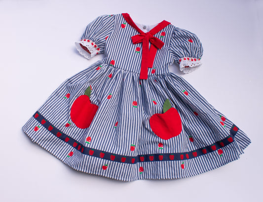 A is for apple | Size 4