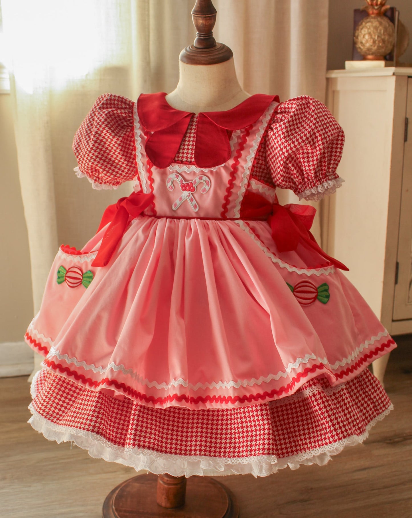 Peppermint Pixie Showcase listing for Debbie