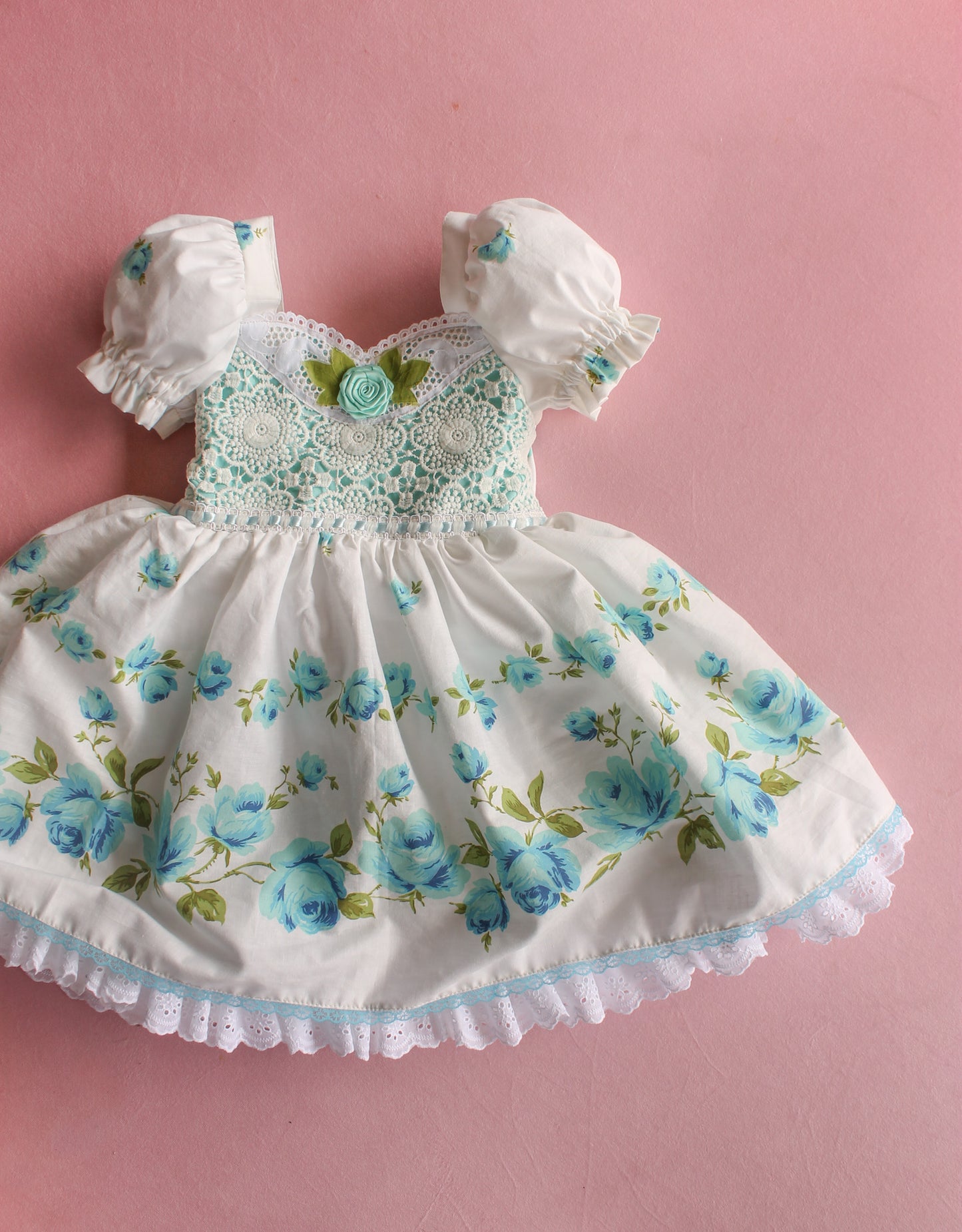 Tiffany  Roses | Size 5