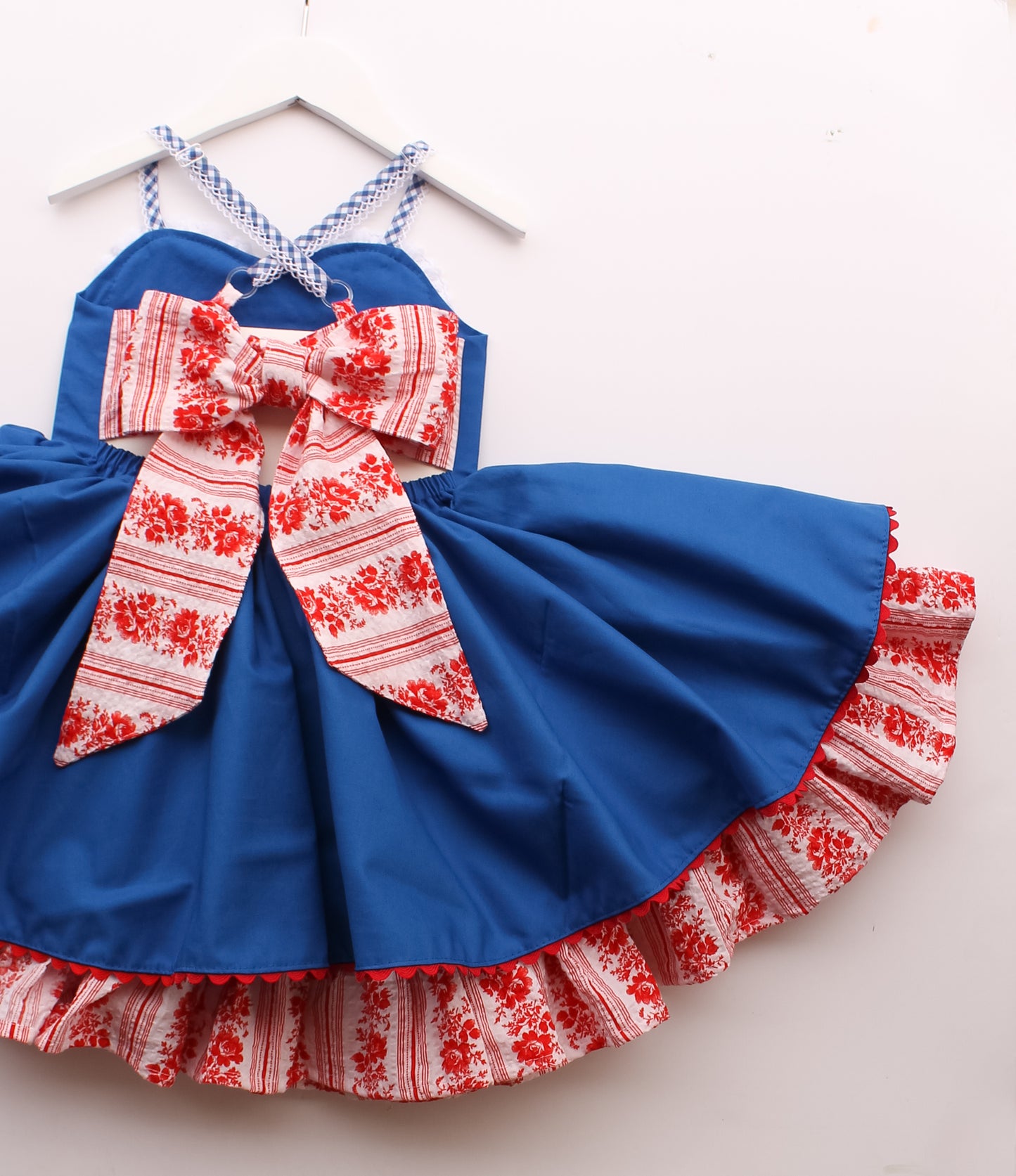 American sweetheart |  Showcase listing for Sarina F.