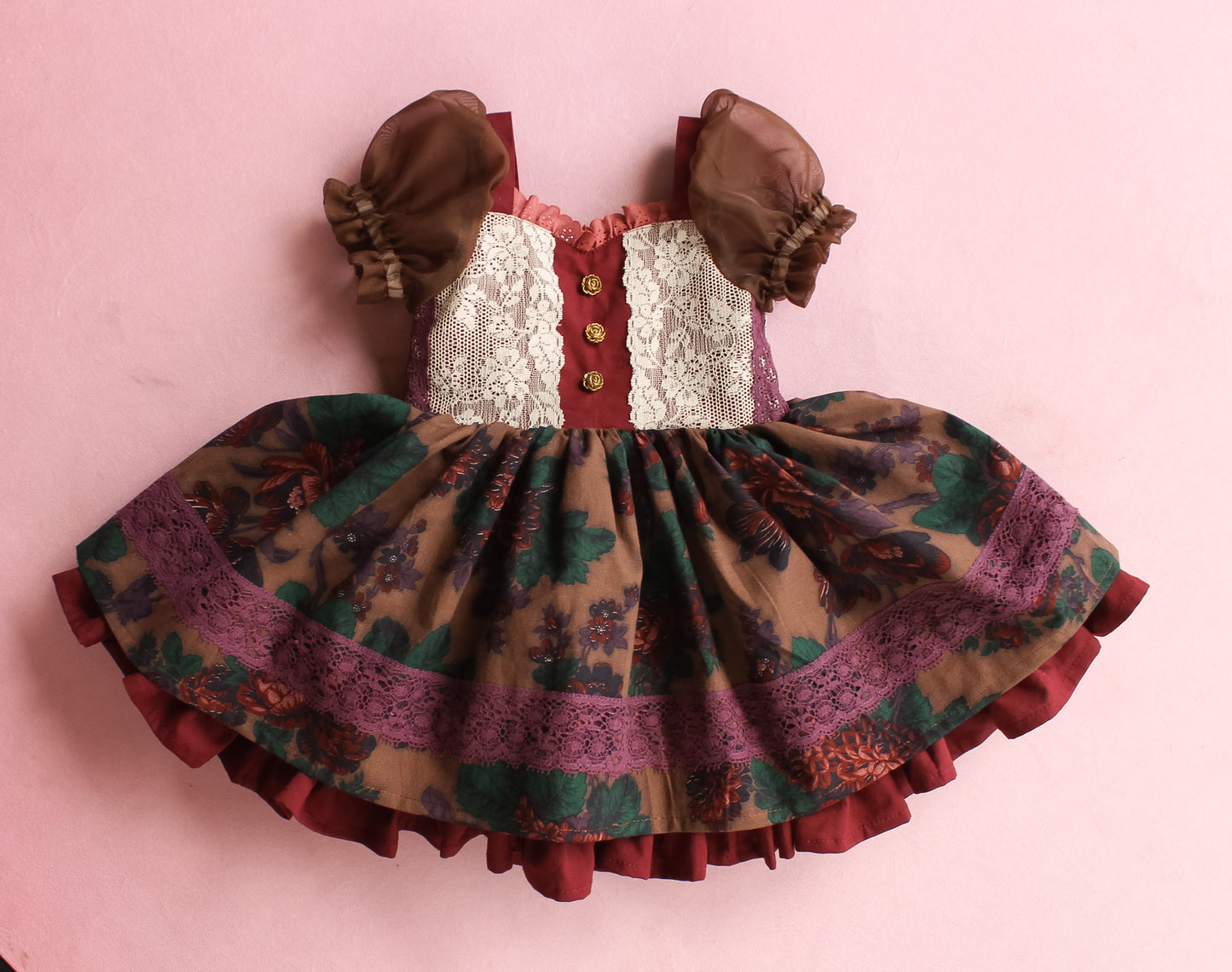 Moody Merlot | Size 4