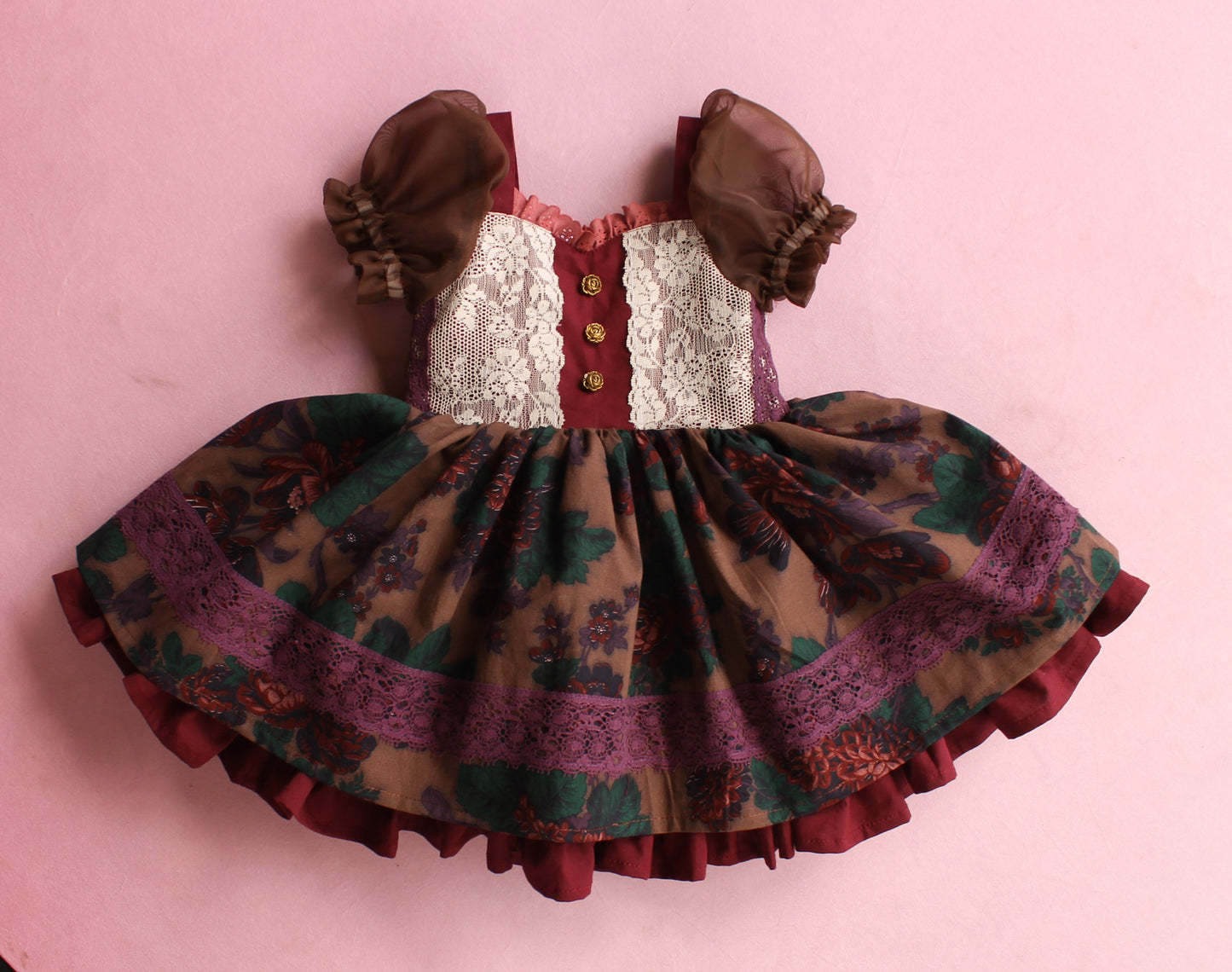 Moody Merlot | Size 4