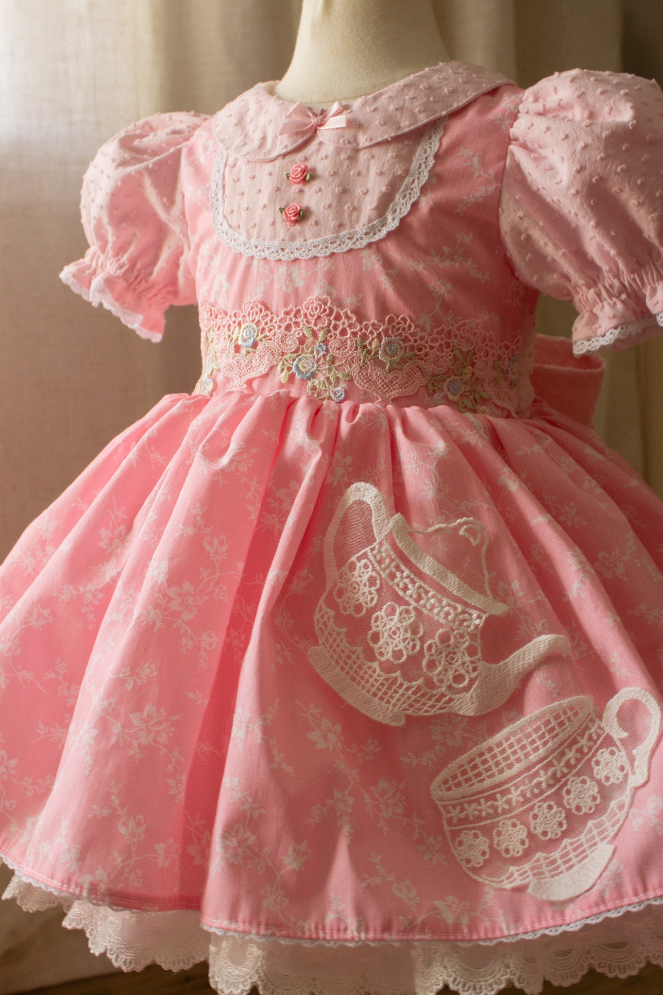 Tea on the Seine | Size 3