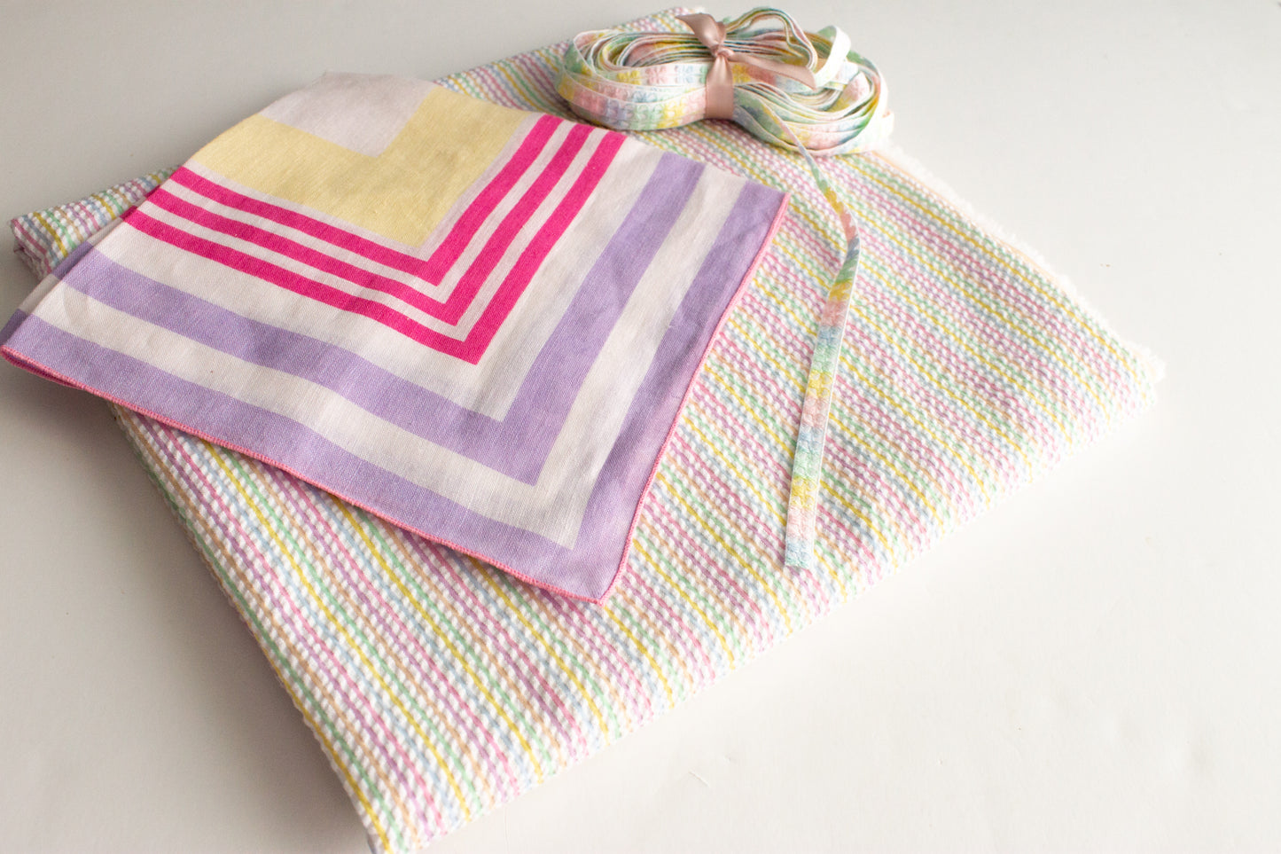 Retro rainbow | May flowers custom