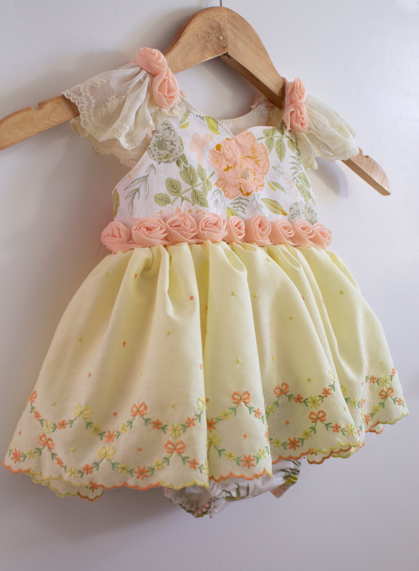 Peach bubble | May flowers custom