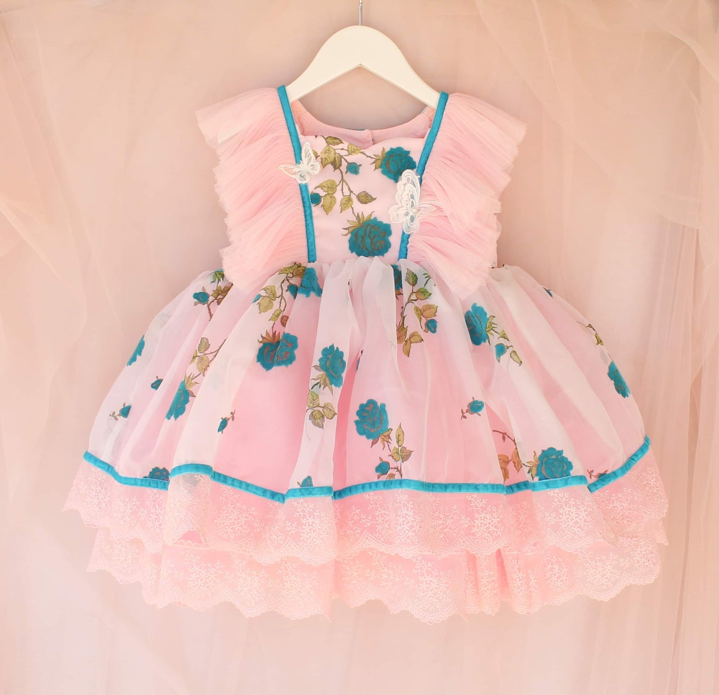 Blue Rosalie |  Showcase listing for Amanda H.