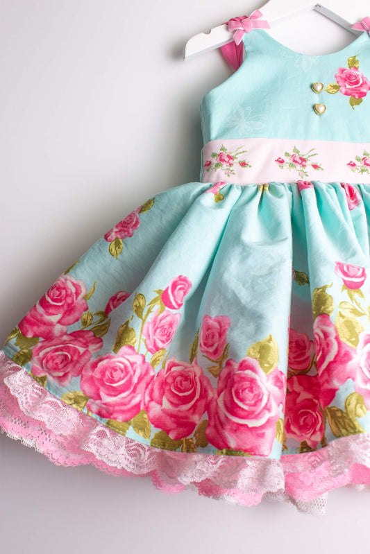 Vintage Rose |  Showcase listing for Lisa C.